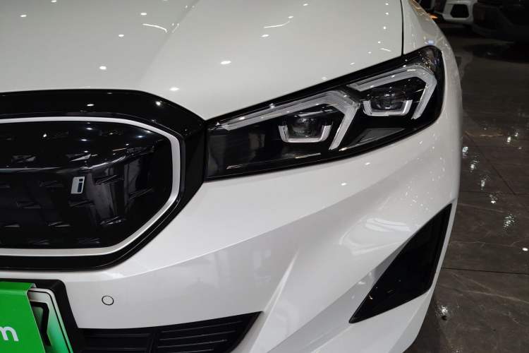 Used BMW i3 2023 eDrive 40 L Midnight Edition Left Front Headlight