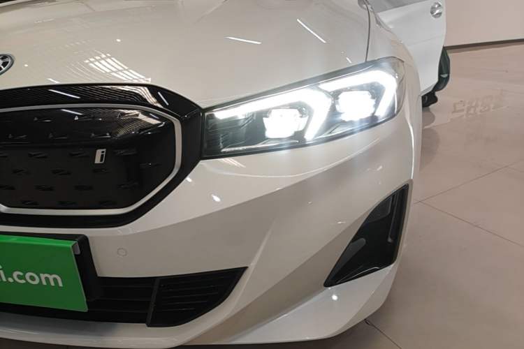 Used BMW i3 2023 eDrive 40 L Midnight Edition Left Front Headlight