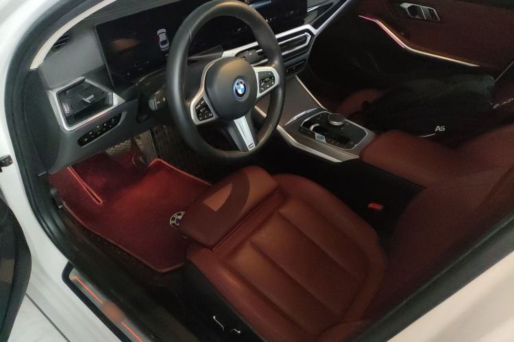 Used BMW i3 2023 eDrive 40 L Midnight Edition Left Front Seat