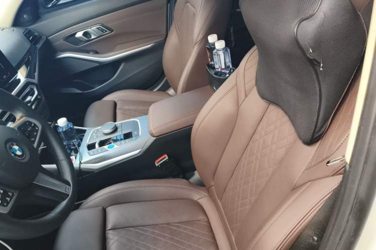 Used BMW i3 2023 eDrive 40 L Midnight Edition Left Front Seat