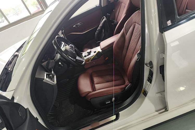 Used BMW i3 2023 eDrive 40 L Midnight Sports Package Left Front Seat
