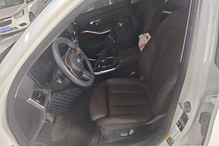 Used BMW i3 2023 eDrive 40 L Midnight Sports Package Left Front Seat