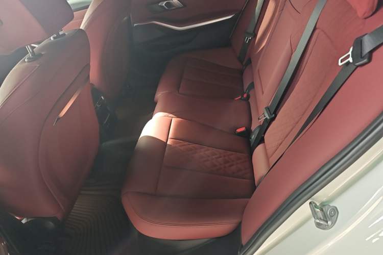 Used BMW i3 2023 eDrive 40 L Midnight Edition Left Rear Seat