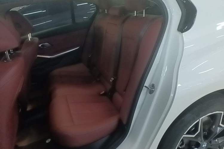 Used BMW i3 2023 eDrive 40 L Midnight Edition Left Rear Seat