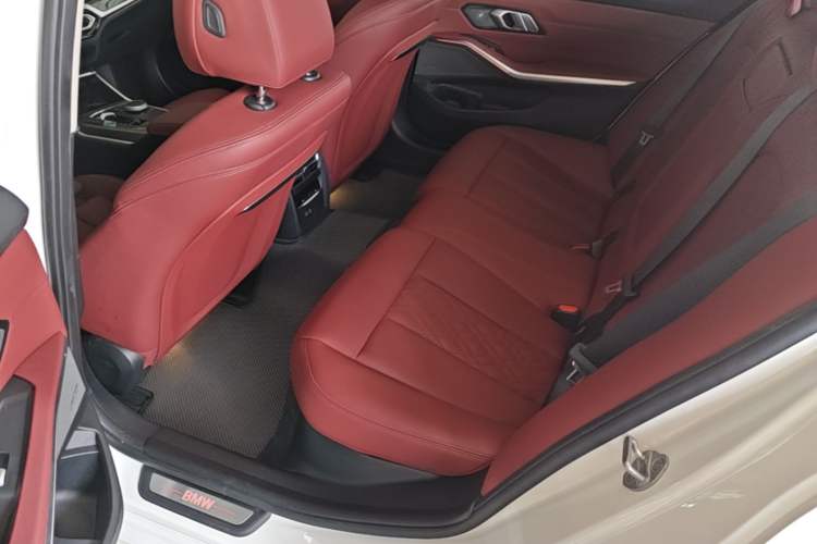 Used BMW i3 2023 eDrive 40 L Midnight Edition Left Rear Seat