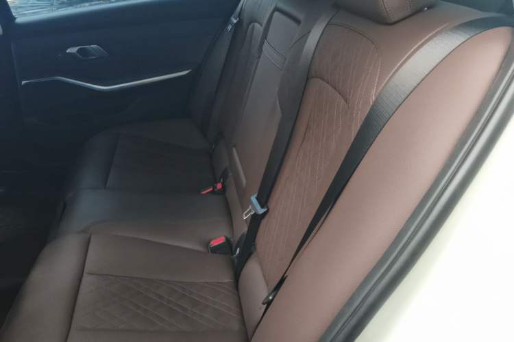 Used BMW i3 2023 eDrive 40 L Midnight Edition Left Rear Seat