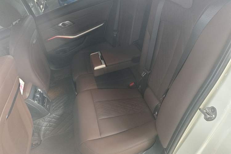 Used BMW i3 2023 eDrive 40 L Midnight Sports Package Left Rear Seat