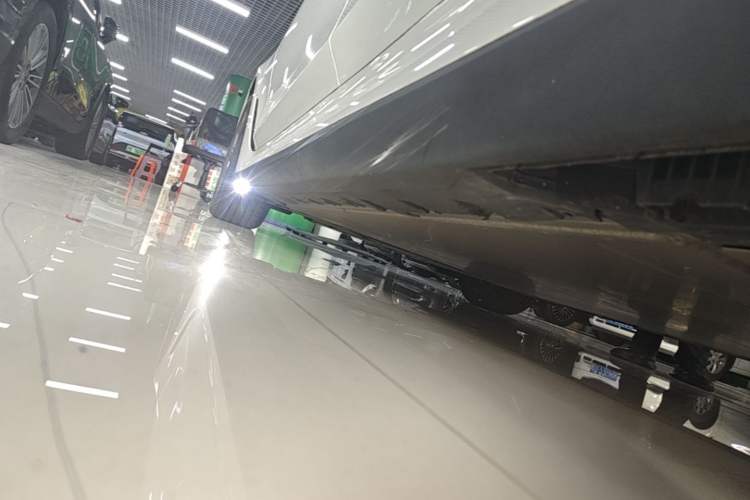 Used BMW i3 2023 eDrive 40 L Midnight Sports Package Left Side Sill