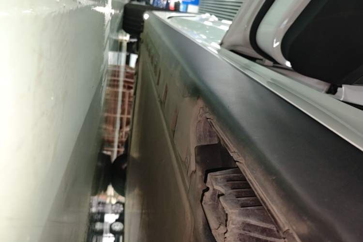 Used BMW i3 2023 eDrive 40 L Midnight Edition Left Side Sill