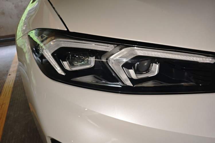 Used BMW i3 2023 eDrive 40 L Midnight Edition Right Front Headlight
