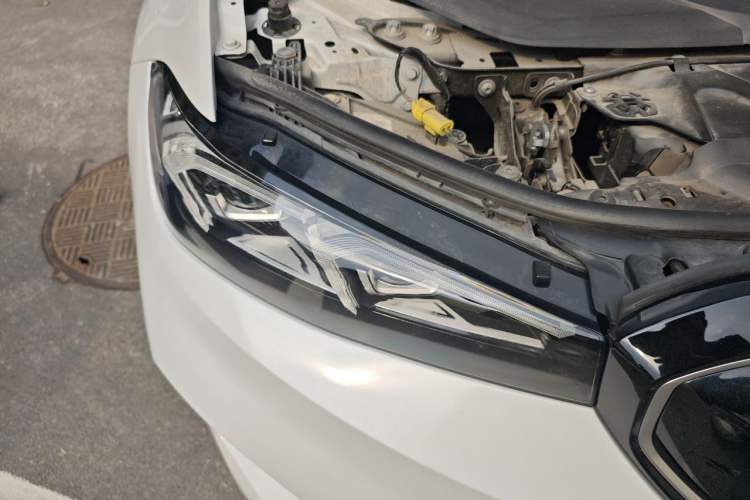 Used BMW i3 2023 eDrive 40 L Midnight Edition Right Front Headlight