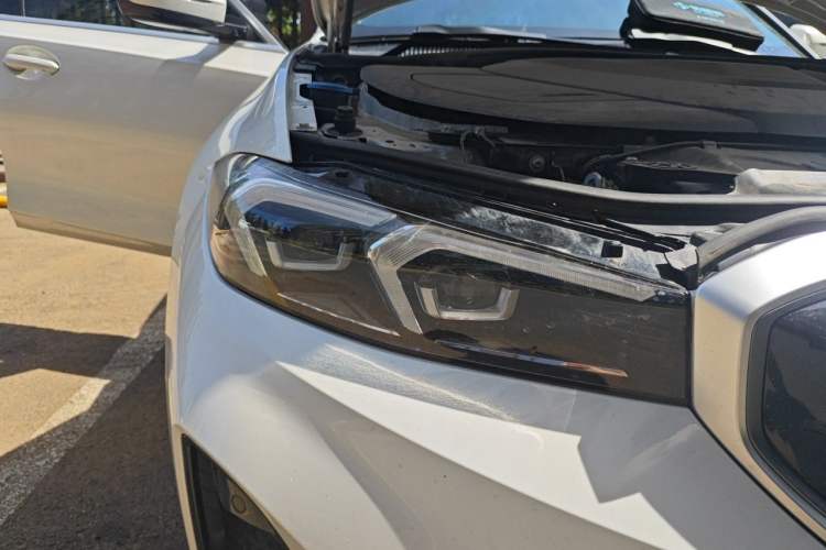 Used BMW i3 2023 eDrive 40 L Midnight Edition Right Front Headlight