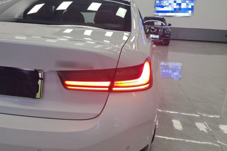 Used BMW i3 2023 eDrive 40 L Midnight Edition Right Rear Taillight