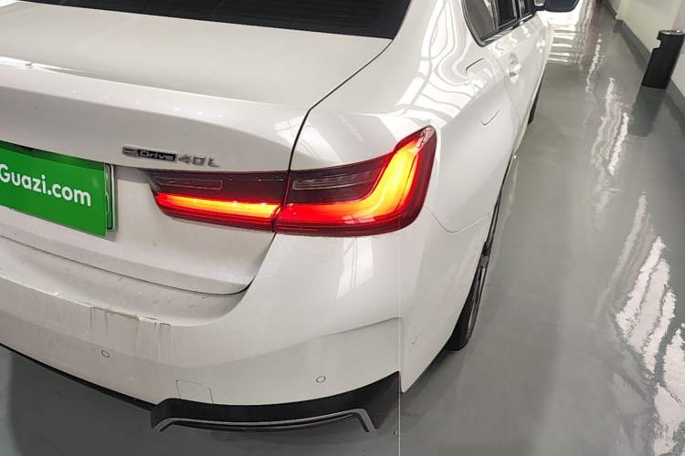 Used BMW i3 2023 eDrive 40 L Midnight Sports Package Right Rear Taillight