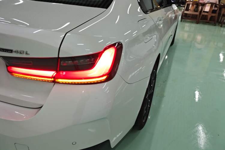 Used BMW i3 2023 eDrive 40 L Midnight Edition Right Rear Taillight
