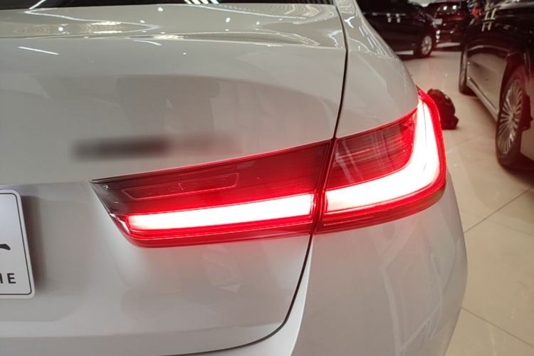 Used BMW i3 2023 eDrive 40 L Midnight Edition Right Rear Taillight