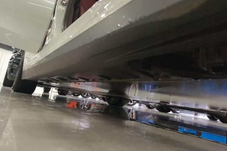 Used BMW i3 2023 eDrive 40 L Midnight Edition Right Side Sill