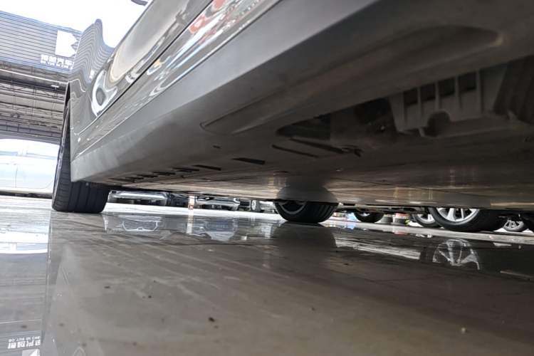 Used BMW i3 2023 eDrive 40 L Midnight Edition Right Side Sill