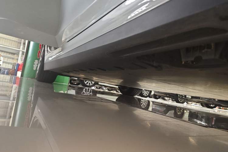 Used BMW i3 2023 eDrive 40 L Midnight Sports Package Right Side Sill