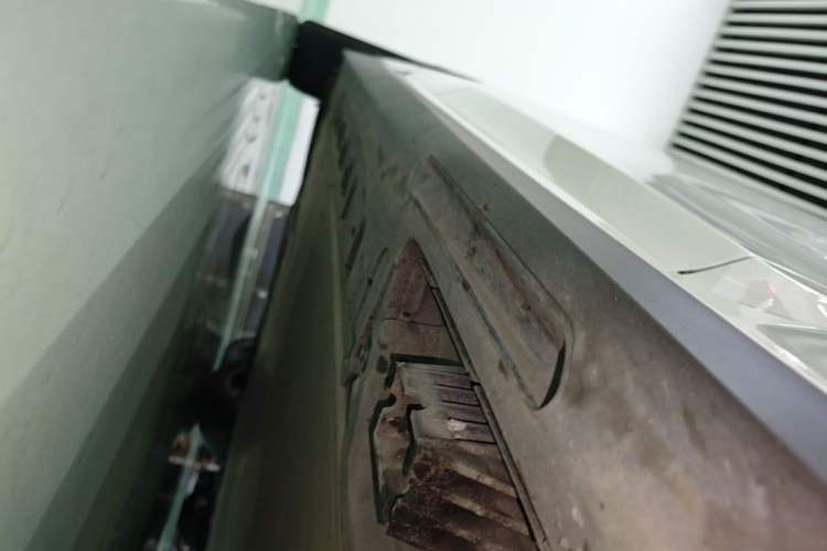 Used BMW i3 2023 eDrive 40 L Midnight Edition Right Side Sill