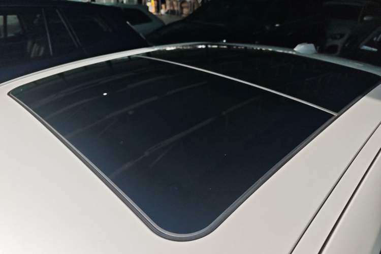 Used BMW i3 2023 eDrive 40 L Midnight Edition Roof
