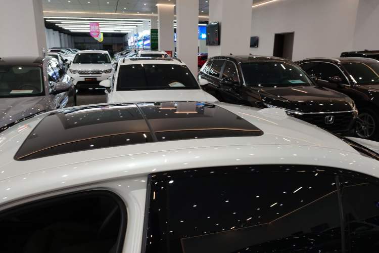 Used BMW i3 2023 eDrive 40 L Midnight Edition Roof