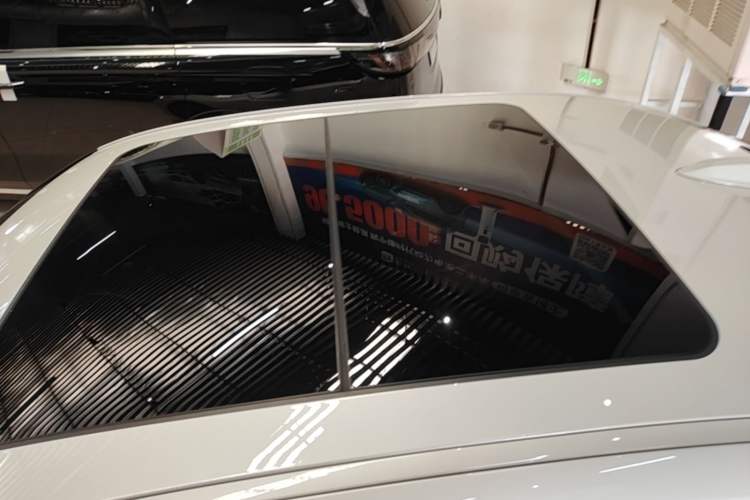 Used BMW i3 2023 eDrive 40 L Midnight Edition Roof