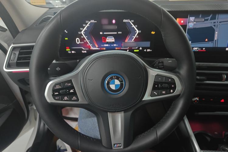 Used BMW i3 2023 eDrive 40 L Midnight Edition Steering Wheel