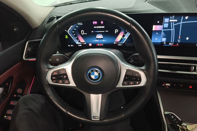 Used BMW i3 2023 eDrive 40 L Midnight Edition Steering Wheel