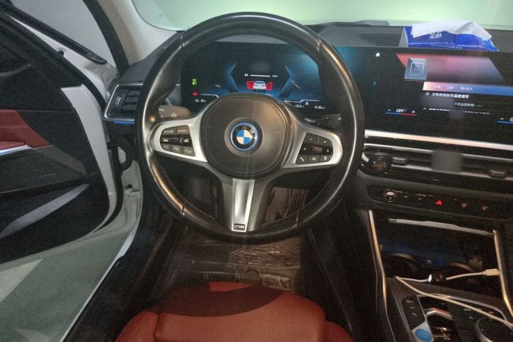 Used BMW i3 2023 eDrive 40 L Midnight Sports Package Steering Wheel