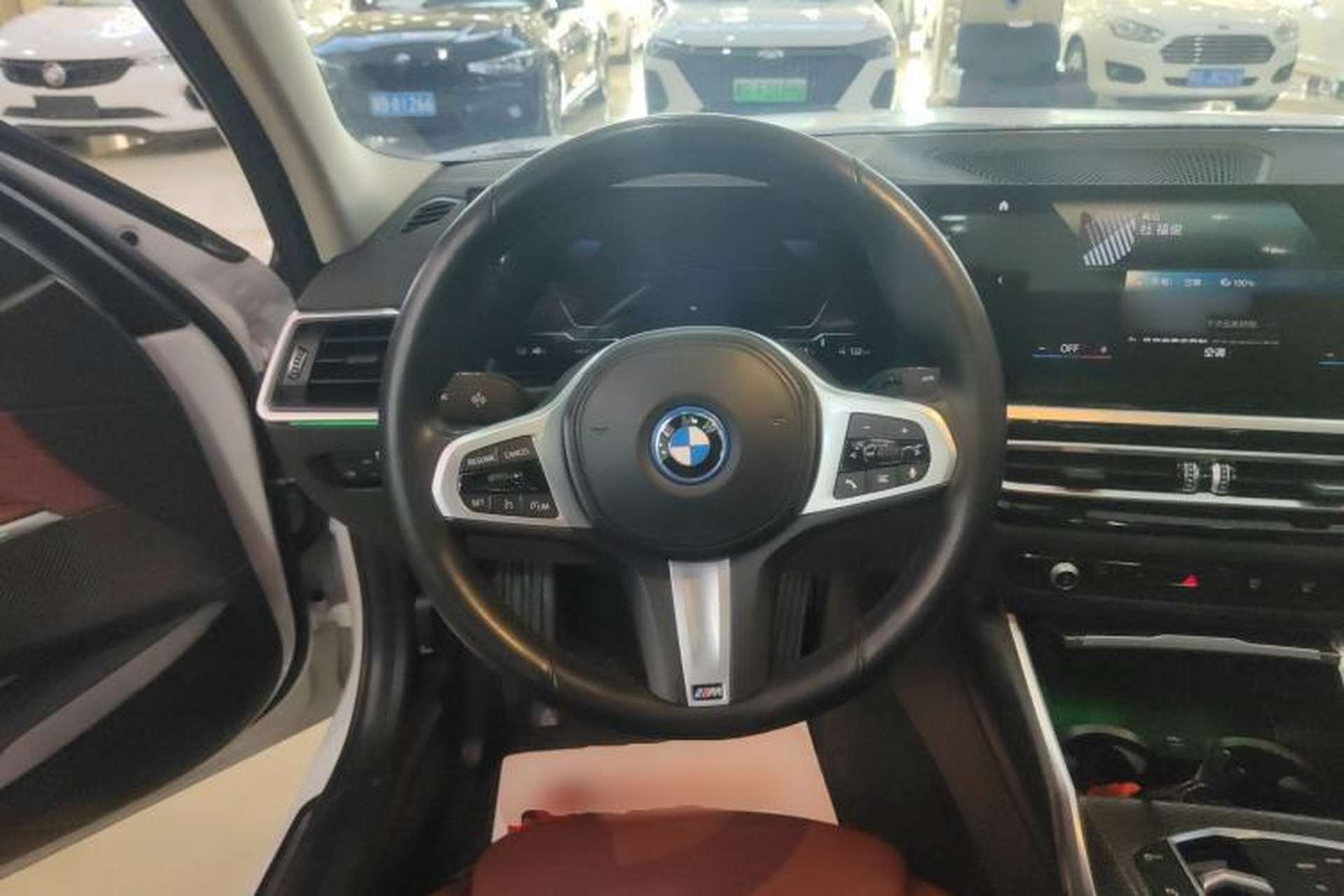 Used BMW i3 2023 eDrive 40 L Midnight Edition Steering Wheel