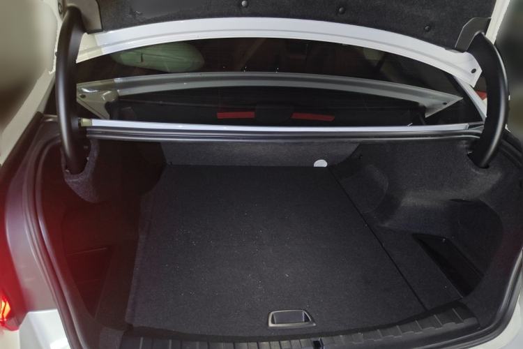Used BMW i3 2023 eDrive 40 L Midnight Edition Trunk