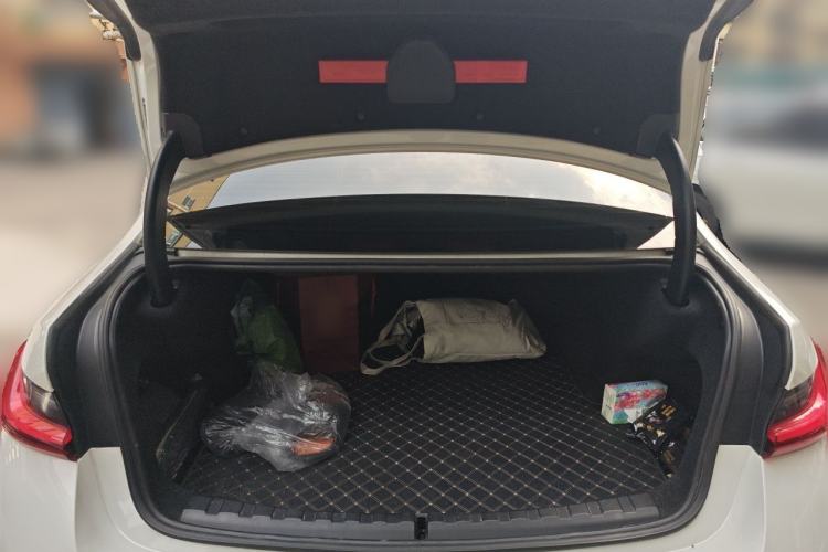 Used BMW i3 2023 eDrive 40 L Midnight Edition Trunk