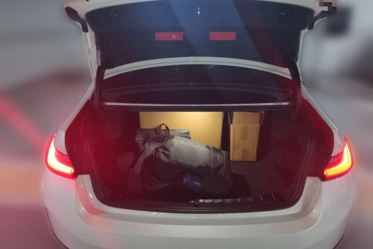 Used BMW i3 2023 eDrive 40 L Midnight Sports Package Trunk