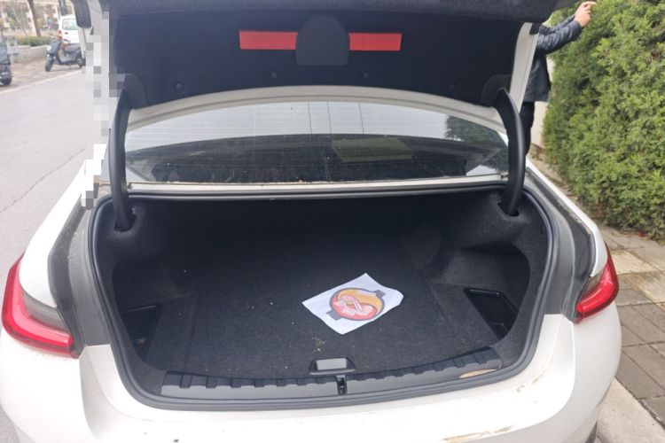 Used BMW i3 2023 eDrive 40 L Midnight Edition Trunk