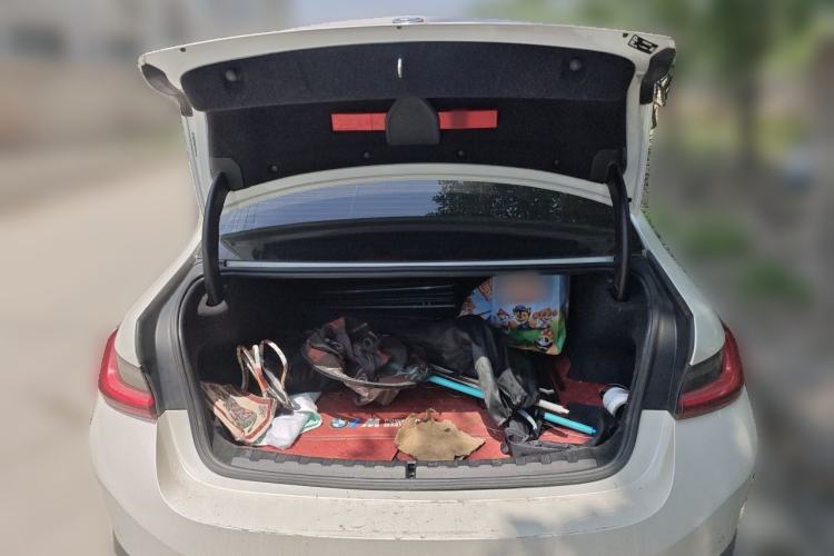 Used BMW i3 2023 eDrive 40 L Midnight Edition Trunk