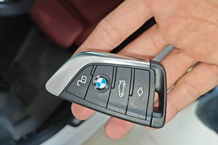 Used BMW i3 2023 eDrive 40 L Midnight Edition Vehicle Key