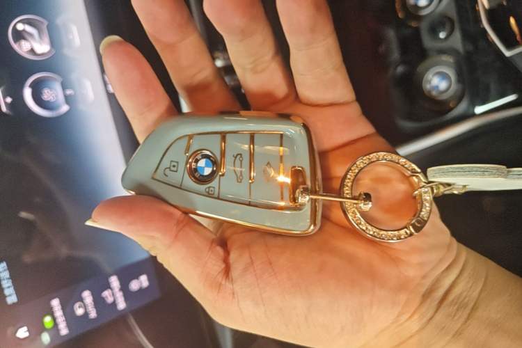 Used BMW i3 2023 eDrive 40 L Midnight Sports Package Vehicle Key