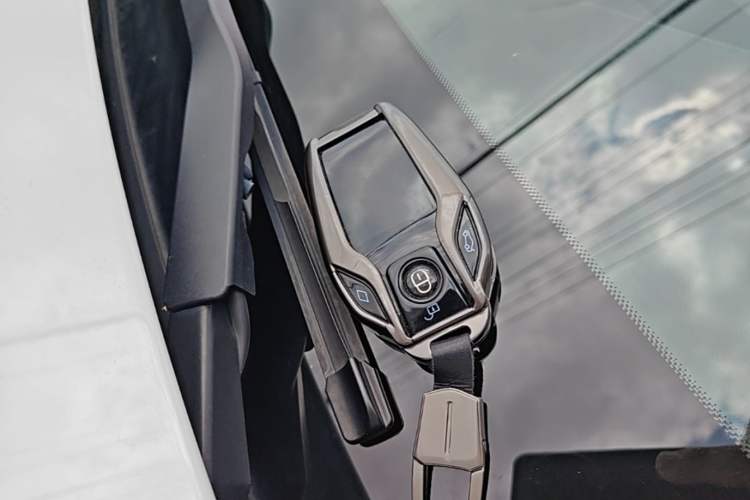 Used BMW i3 2023 eDrive 40 L Midnight Edition Vehicle Key