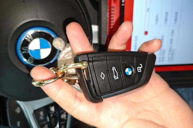 Used BMW i3 2023 eDrive 40 L Midnight Edition Vehicle Key