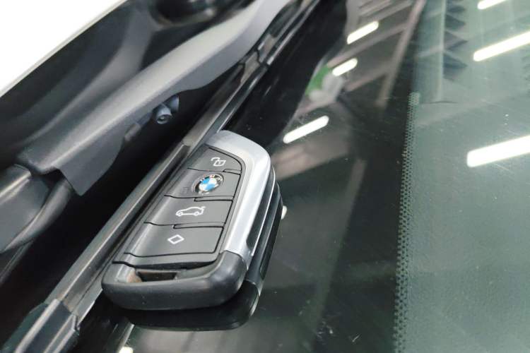 Used BMW i3 2023 eDrive 40 L Midnight Edition Vehicle Key
