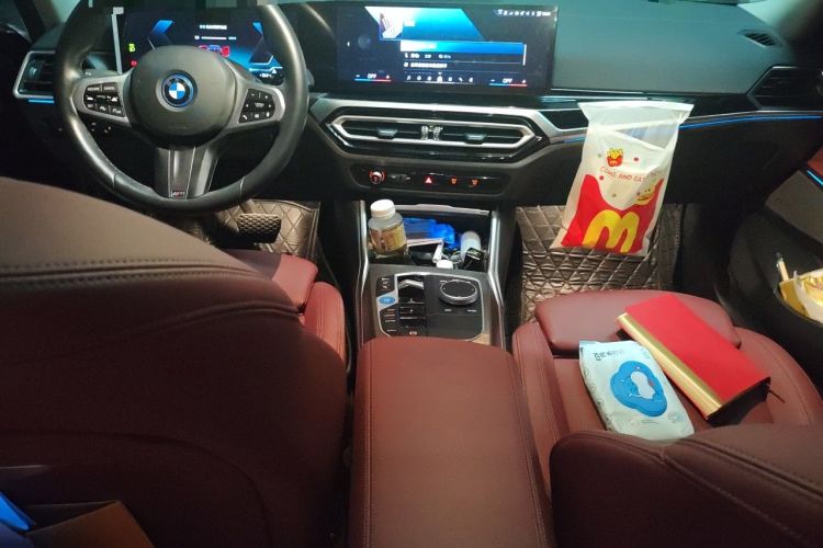 Used BMW i3 2024 eDrive 40 L Midnight Sports Package Audio And AC Panel