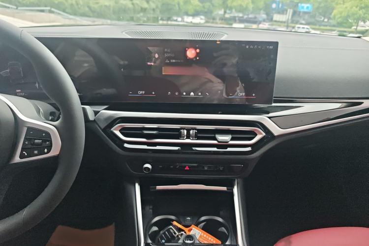 Used BMW i3 2024 eDrive 35 L Audio And AC Panel