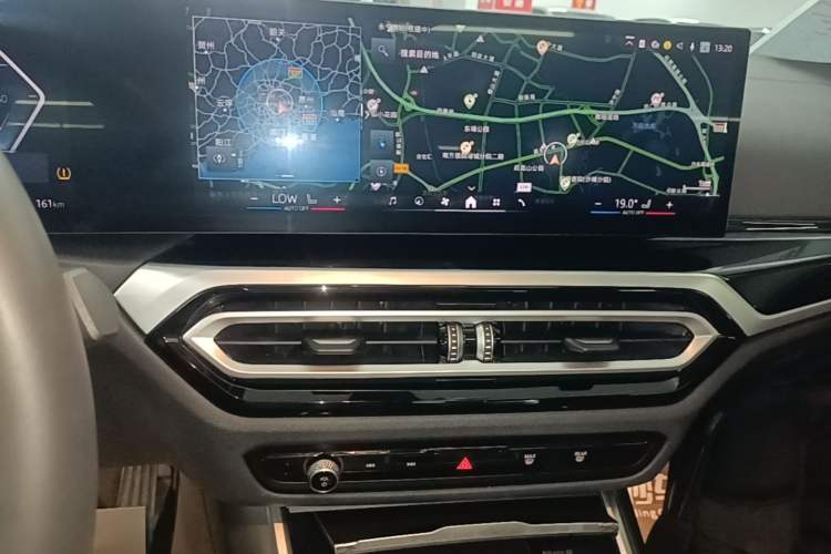 Used BMW i3 2024 eDrive 40 L Midnight Edition Audio And AC Panel
