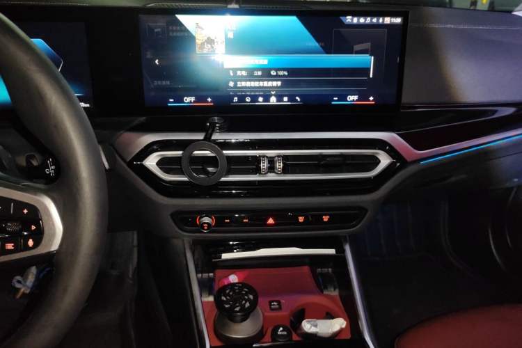 Used BMW i3 2024 eDrive 35 L Audio And AC Panel