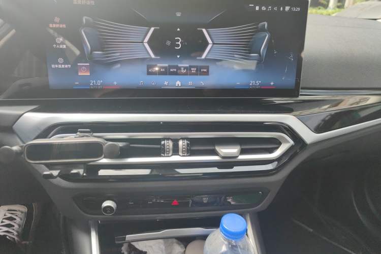 Used BMW i3 2024 eDrive 35 L Audio And AC Panel