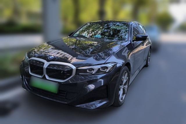 Ojetý BMW i3 2024 eDrive 35 L