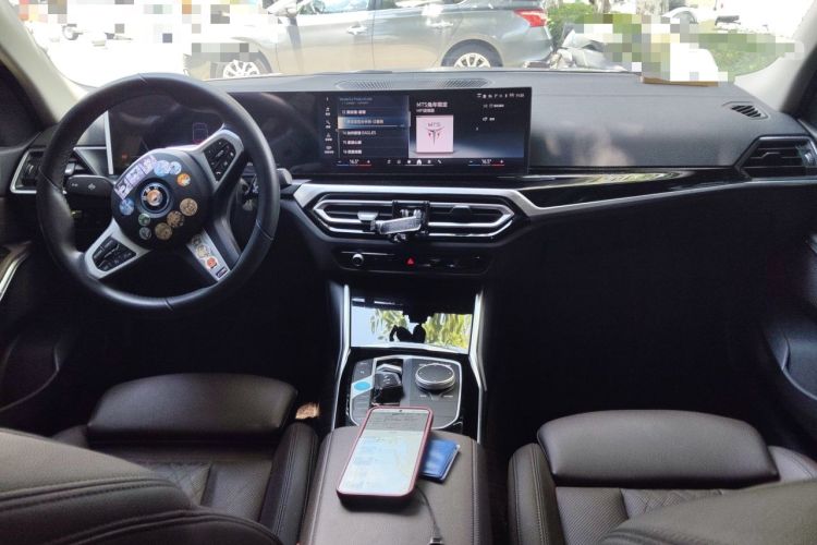Used BMW i3 2024 eDrive 35 L Center Console