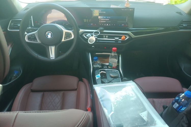 Used BMW i3 2024 eDrive 35 L Center Console