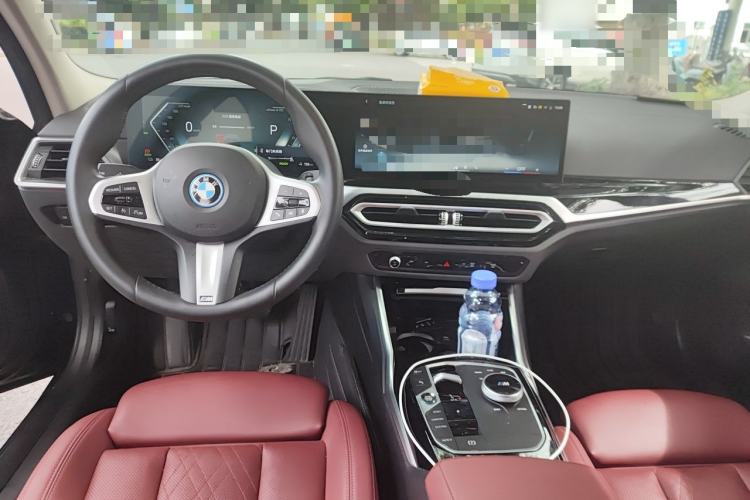 Used BMW i3 2024 eDrive 35 L Center Console